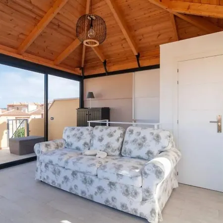 Beautiful Apartment Del Duque