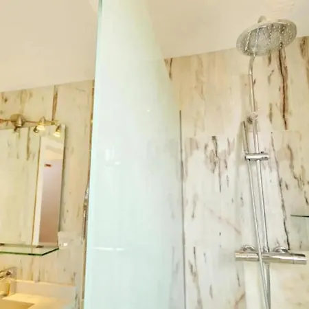 Beautiful Apartment Del Duque アパート アデヘ